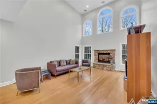 1 Sherwood Ct, Old Tappan, NJ 07675 - Photo 9