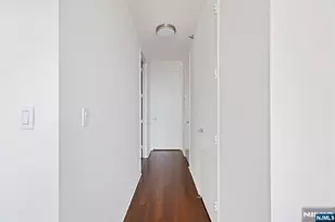 100 Carlyle 9Ds, Cliffside Park, NJ 07010 - Photo 9