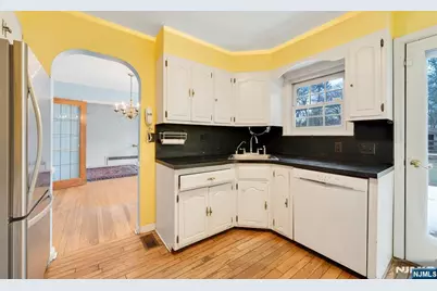 257 Franklin Avenue, Wyckoff Township, NJ 07481 - Photo 19