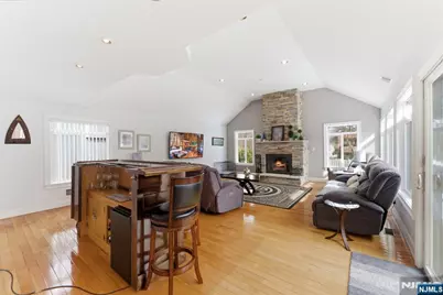 60 Belleview Avenue, Butler, NJ 07405 - Photo 3