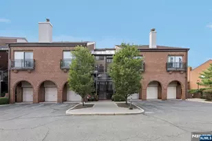 5 Millay Ct, Teaneck Township, NJ 07666 - Photo 13