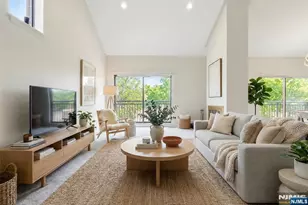 5 Millay Ct, Teaneck Township, NJ 07666 - Photo 3