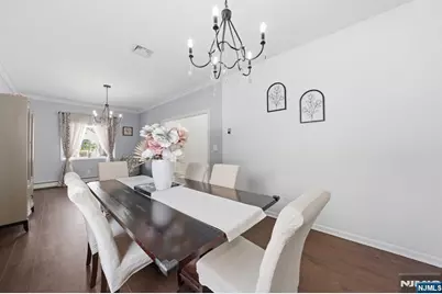 270 Baldwin Avenue, Hasbrouck Heights, NJ 07604 - Photo 5