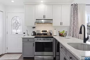 270 Baldwin Ave, Hasbrouck Heights, NJ 07604 - Photo 9