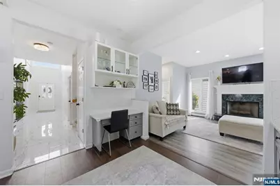 270 Baldwin Avenue, Hasbrouck Heights, NJ 07604 - Photo 11