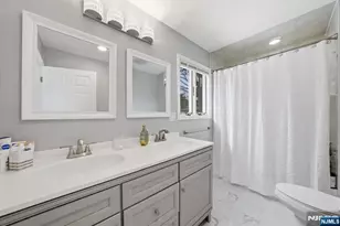 270 Baldwin Ave, Hasbrouck Heights, NJ 07604 - Photo 33