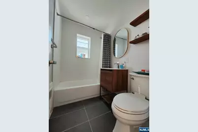 154 Bowers Street 402 #402, Jersey City, NJ 07307 - Photo 7