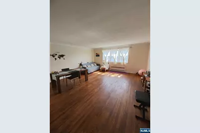 154 Bowers Street 402 #402, Jersey City, NJ 07307 - Photo 3