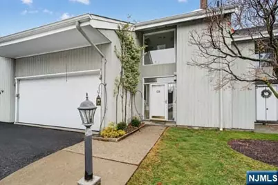 7 Hopson Avenue 702 #702, Little Falls Township, NJ 07424 - Photo 3