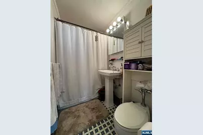 6050 Boulevard East 16J #16J, West New York, NJ 07093 - Photo 17