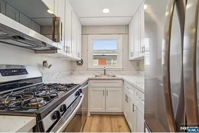 476 Joralemon, Belleville, NJ 07109 - Photo 11