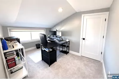 104 Walter Avenue, Hasbrouck Heights, NJ 07604 - Photo 25