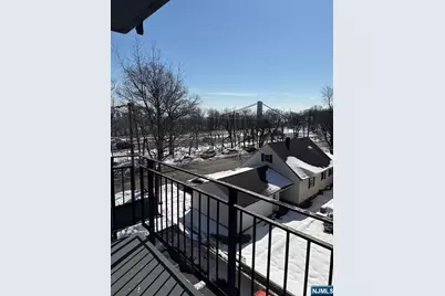 2400 Hudson Terrace 3F #3F, Fort Lee, NJ 07024 - Photo 5