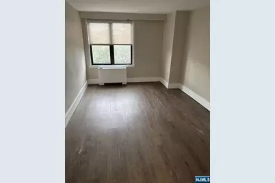 2400 Hudson Terrace 3F #3F, Fort Lee, NJ 07024 - Photo 7