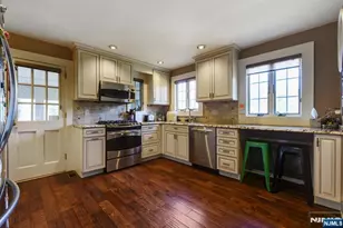 869 Ridgewood Rd, Millburn, NJ 07041 - Photo 7