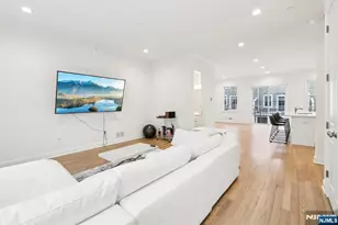 69 Parkside Ln 1203, Teaneck Township, NJ 07666 - Photo 13