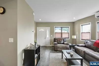 39 Springfield Avenue 1st Floor #1st Floor, Hasbrouck Heights, NJ 07604 - Photo 11