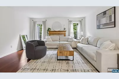 653 Richmond Court, Ramsey, NJ 07446 - Photo 5