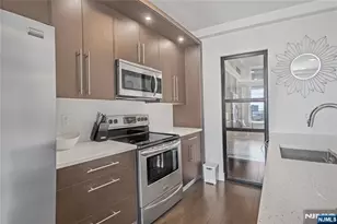 6401 Park Ave 401, West New York, NJ 07093 - Photo 11