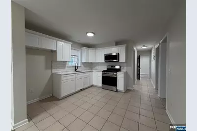 167 N 5th 2 #2, Paterson, NJ 07522 - Photo 3