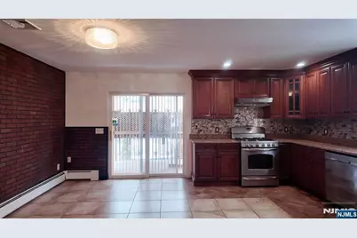 482 Morningside Avenue B #B, Fairview, NJ 07022 - Photo 3