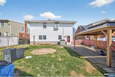 1-20 Kenneth Avenue, Fair Lawn, NJ 07410 - Photo 9