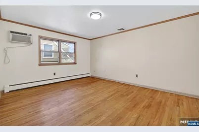 1-20 Kenneth Avenue, Fair Lawn, NJ 07410 - Photo 7