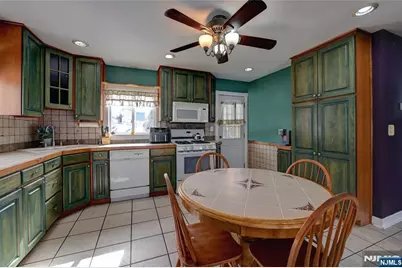 19 Ogden Terrace, Butler, NJ 07405 - Photo 9