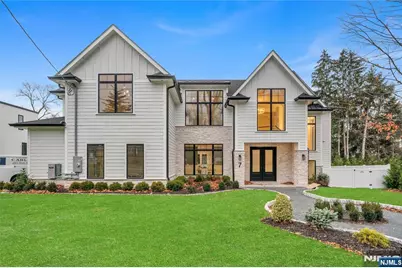 7 Central Avenue, Demarest, NJ 07627 - Photo 1