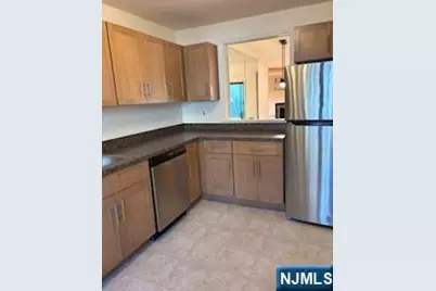 181 Long Hill N-5 #N-5, Little Falls Township, NJ 07424 - Photo 3