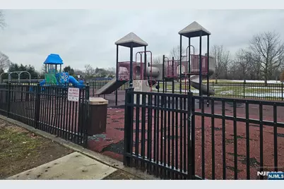 58 Main Street 29 #29, Little Ferry, NJ 07643 - Photo 5