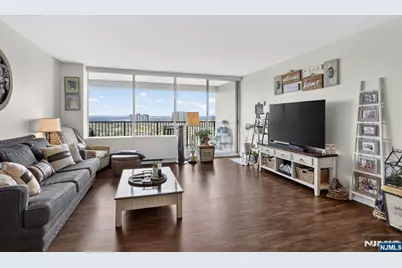 6 Horizon Road 1704 #1704, Fort Lee, NJ 07024 - Photo 5