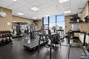 6 Horizon Road 1704, Fort Lee, NJ 07024 - Photo 27