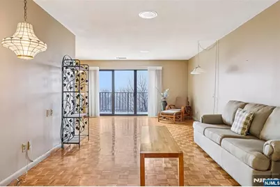 140 Euclid Avenue 6E #6E, Hackensack, NJ 07601 - Photo 3