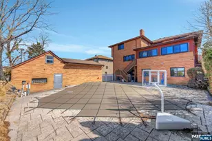 2413 Hammett Ave, Fort Lee, NJ 07024 - Photo 37