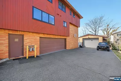 2413 Hammett Avenue, Fort Lee, NJ 07024 - Photo 35