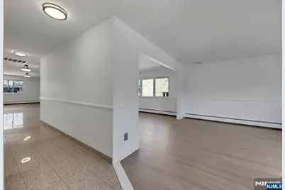 2413 Hammett Avenue, Fort Lee, NJ 07024 - Photo 7
