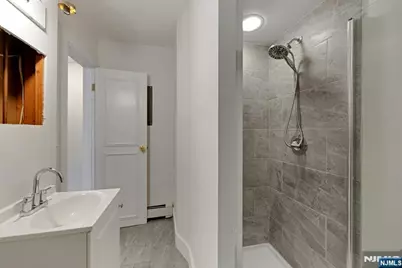 2413 Hammett Avenue, Fort Lee, NJ 07024 - Photo 19