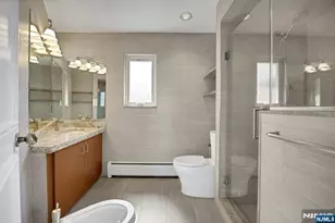 2413 Hammett Ave, Fort Lee, NJ 07024 - Photo 31