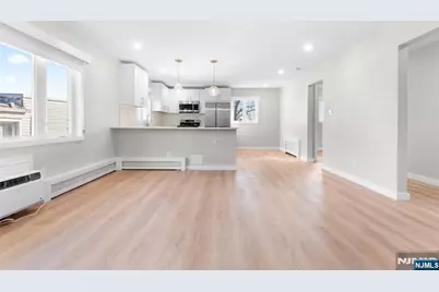 539 Undercliff Avenue 4 #4, Edgewater, NJ 07020 - Photo 5