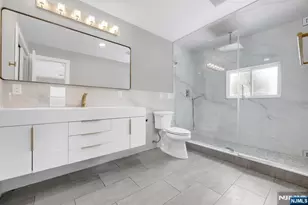 475 Cedar Ln, Paramus, NJ 07652 - Photo 17