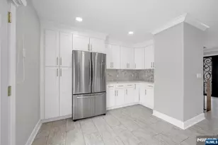 475 Cedar Ln, Paramus, NJ 07652 - Photo 7