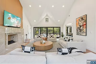 388 Freemans Lane, Franklin Lakes, NJ 07417 - Photo 9