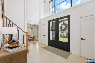 388 Freemans Lane, Franklin Lakes, NJ 07417 - Photo 5