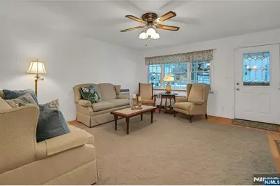 101 Schuyler Avenue, Pompton Lakes, NJ 07442 - Photo 5