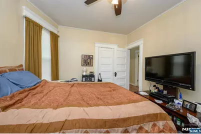 1053 Hunterdon Street, Newark, NJ 07112 - Photo 9