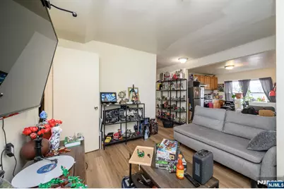 1053 Hunterdon Street, Newark, NJ 07112 - Photo 39