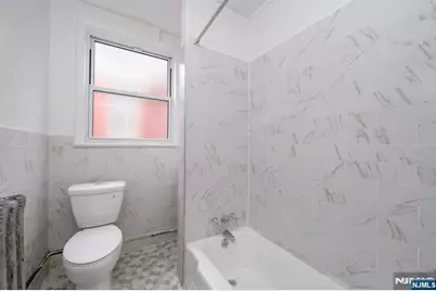 1053 Hunterdon Street, Newark, NJ 07112 - Photo 25