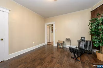 1053 Hunterdon Street, Newark, NJ 07112 - Photo 7