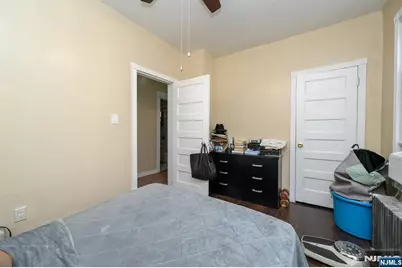 1053 Hunterdon Street, Newark, NJ 07112 - Photo 11